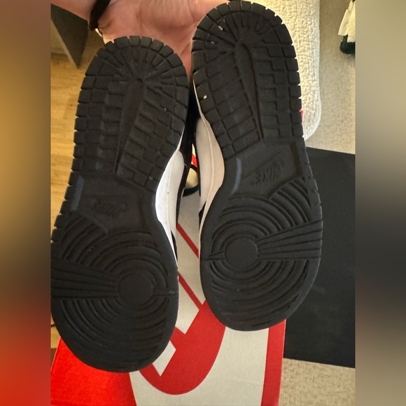 Nike Panda Dunks-  Black and White Sneakers w8 - Picture 3 of 5